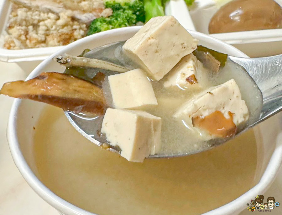 高雄便當 百老匯 好吃 推薦 餐盒 便當 老店