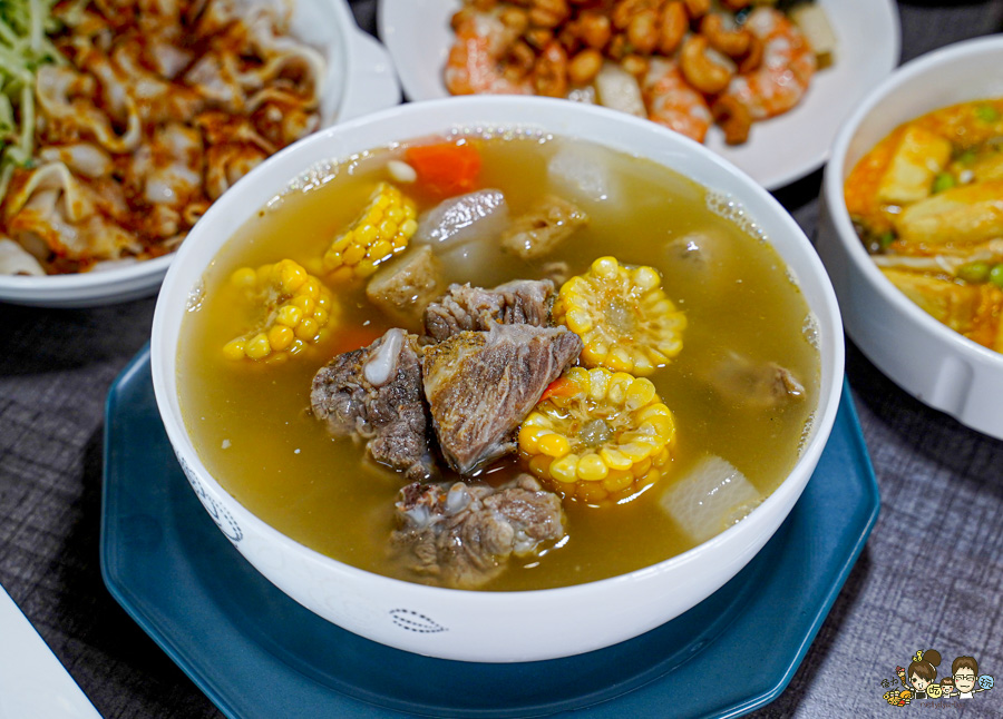 父親節 聚餐 聚會 桌菜 外帶 內用 芳師傅私房料理 高雄美食 推薦必吃 好吃 高雄 聚餐