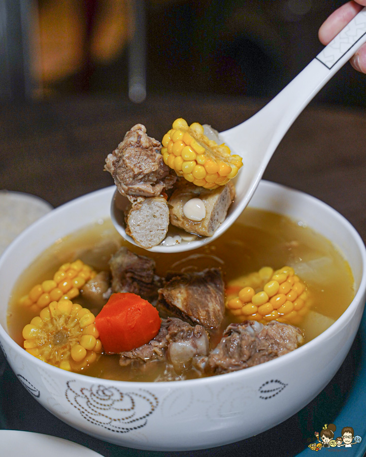 父親節 聚餐 聚會 桌菜 外帶 內用 芳師傅私房料理 高雄美食 推薦必吃 好吃 高雄 聚餐