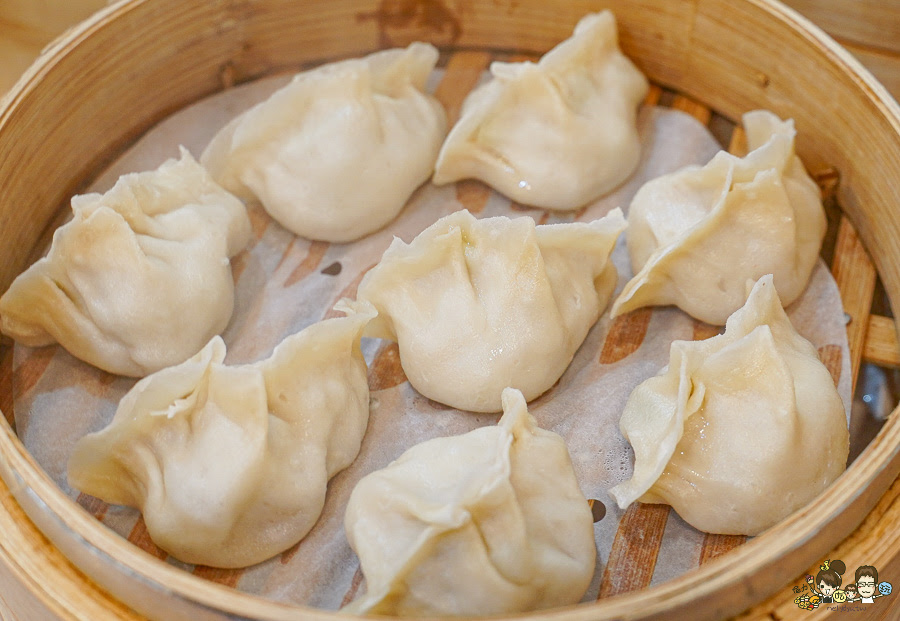 籠帥湯包麵館 左營必吃 左營大路美食 眷村 北方麵食 手工 新鮮 好吃 限量 蔥油餅 獨家 私房 特色 麵食 湯包 蒸餃