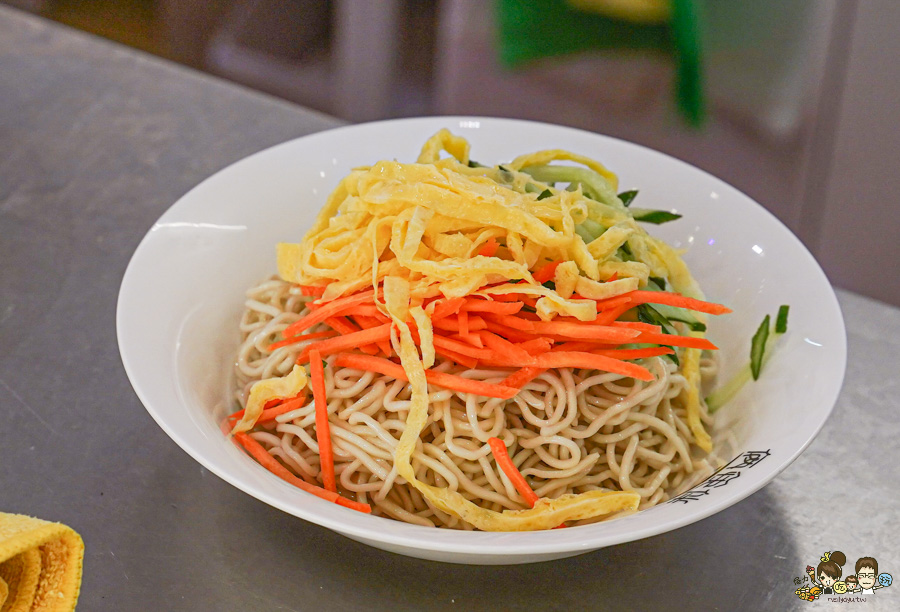 恆春 涼麵 鍋燒 恆春 倆筷伴涼麵鍋燒 恆春創始店 美食 推薦 必吃 墾丁 涼麵 好吃 