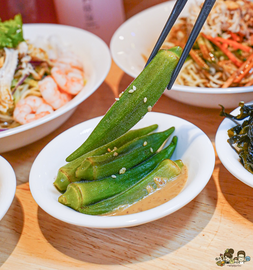 恆春 涼麵 鍋燒 恆春 倆筷伴涼麵鍋燒 恆春創始店 美食 推薦 必吃 墾丁 涼麵 好吃 