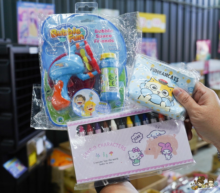 台南 永康 文具 特賣會 正版授權 好買 好逛 銅板 文具 泳衣 雜貨 特賣