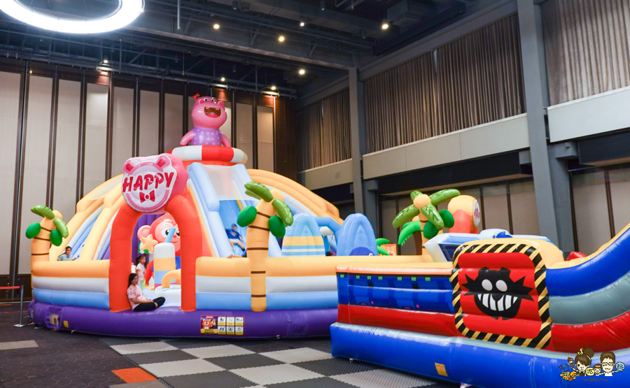台灣獨家首場 Jumptopia 繽紛大冒險 ，跟著音速小子Sonic 暑假 室內 氣墊 親子 互動 百貨 新光三越 好玩 有趣 獨家