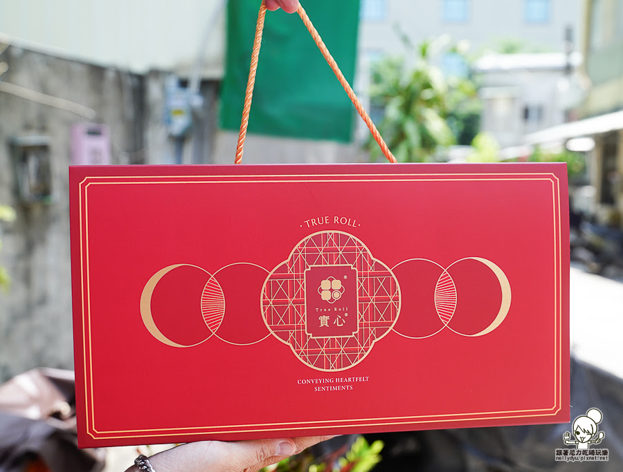 實心蛋捲 中秋 禮盒 限定 小小兵 聯名 推薦 高雄 伴手禮 好吃 推薦 蛋捲 點心 美食 好買 早鳥