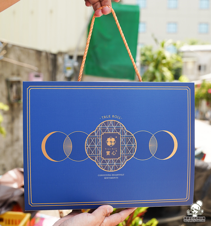 實心蛋捲 中秋 禮盒 限定 小小兵 聯名 推薦 高雄 伴手禮 好吃 推薦 蛋捲 點心 美食 好買 早鳥