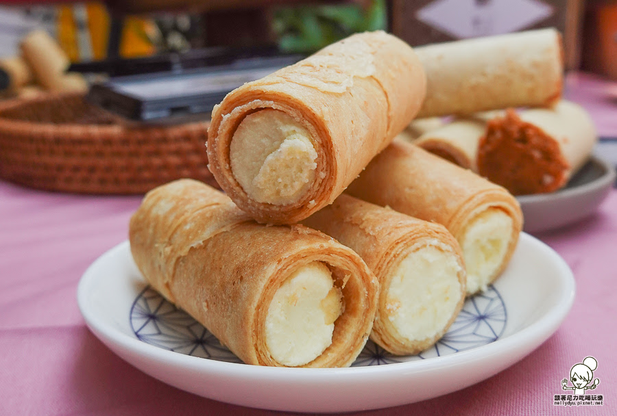 實心蛋捲 中秋 禮盒 限定 小小兵 聯名 推薦 高雄 伴手禮 好吃 推薦 蛋捲 點心 美食 好買 早鳥