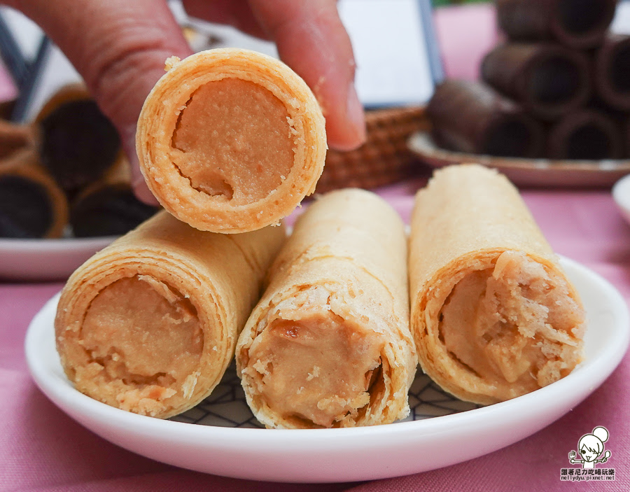 實心蛋捲 中秋 禮盒 限定 小小兵 聯名 推薦 高雄 伴手禮 好吃 推薦 蛋捲 點心 美食 好買 早鳥