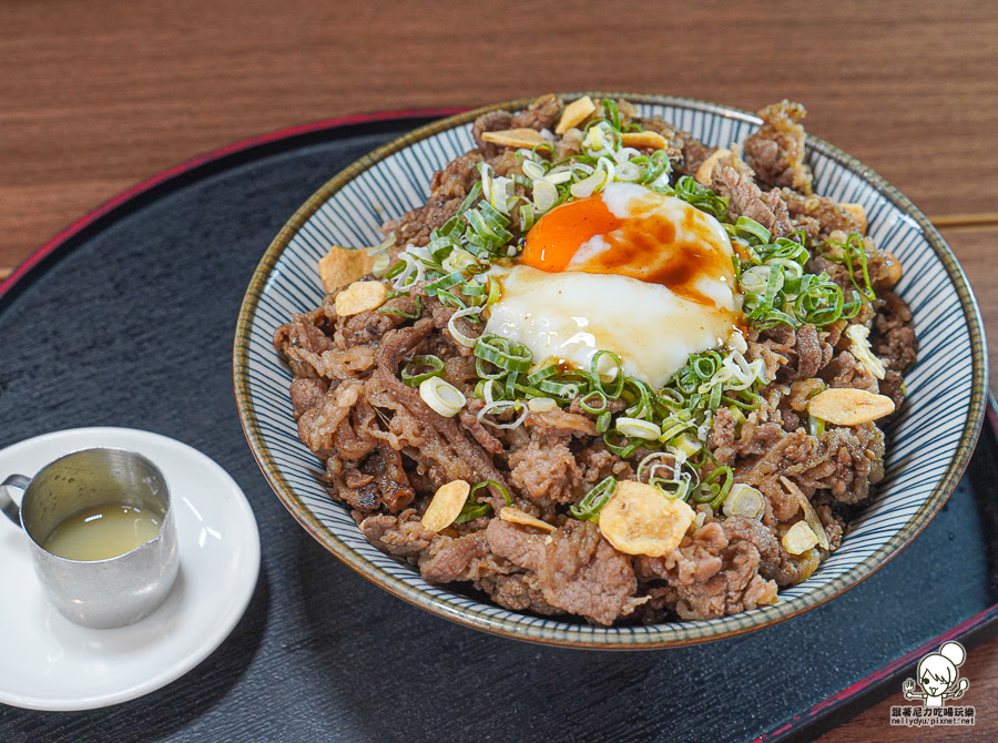 高雄美食 親子 家庭客 雞 咖哩 炸豬排 好吃 推薦 排隊 日式 在地老店 