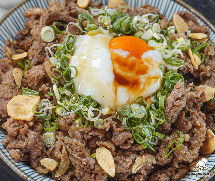 高雄美食 親子 家庭客 雞 咖哩 炸豬排 好吃 推薦 排隊 日式 在地老店 