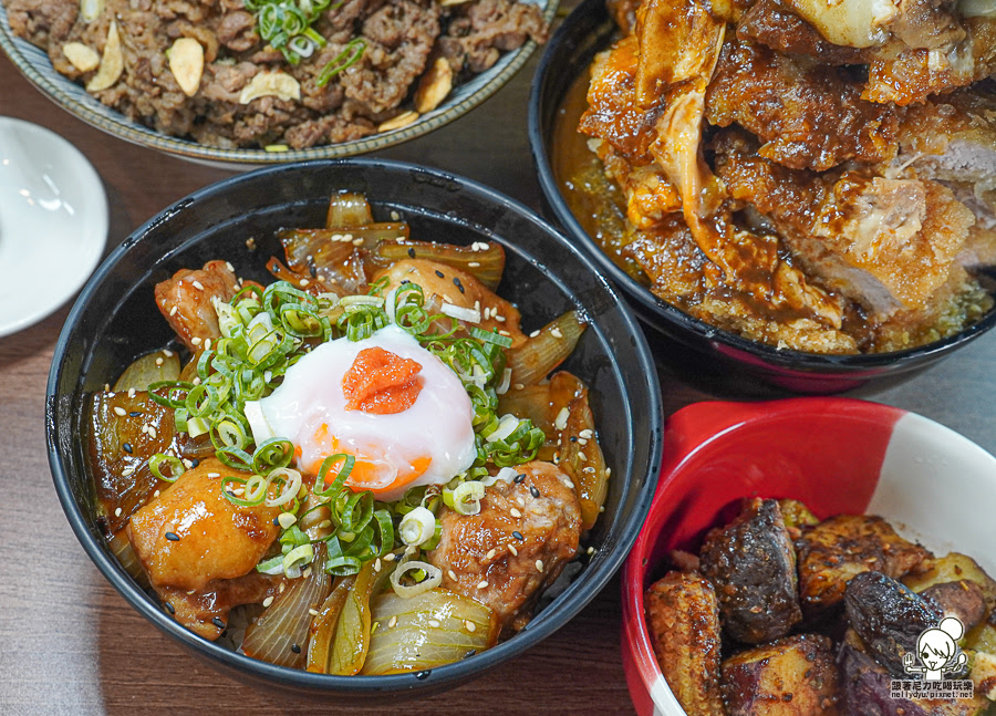 高雄美食 親子 家庭客 雞 咖哩 炸豬排 好吃 推薦 排隊 日式 在地老店 