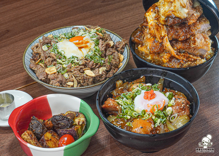 高雄美食 親子 家庭客 雞 咖哩 炸豬排 好吃 推薦 排隊 日式 在地老店 