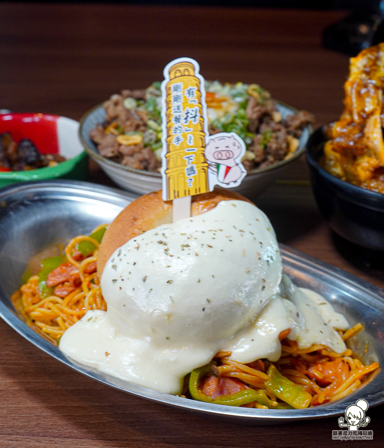 高雄美食 親子 家庭客 雞 咖哩 炸豬排 好吃 推薦 排隊 日式 在地老店 