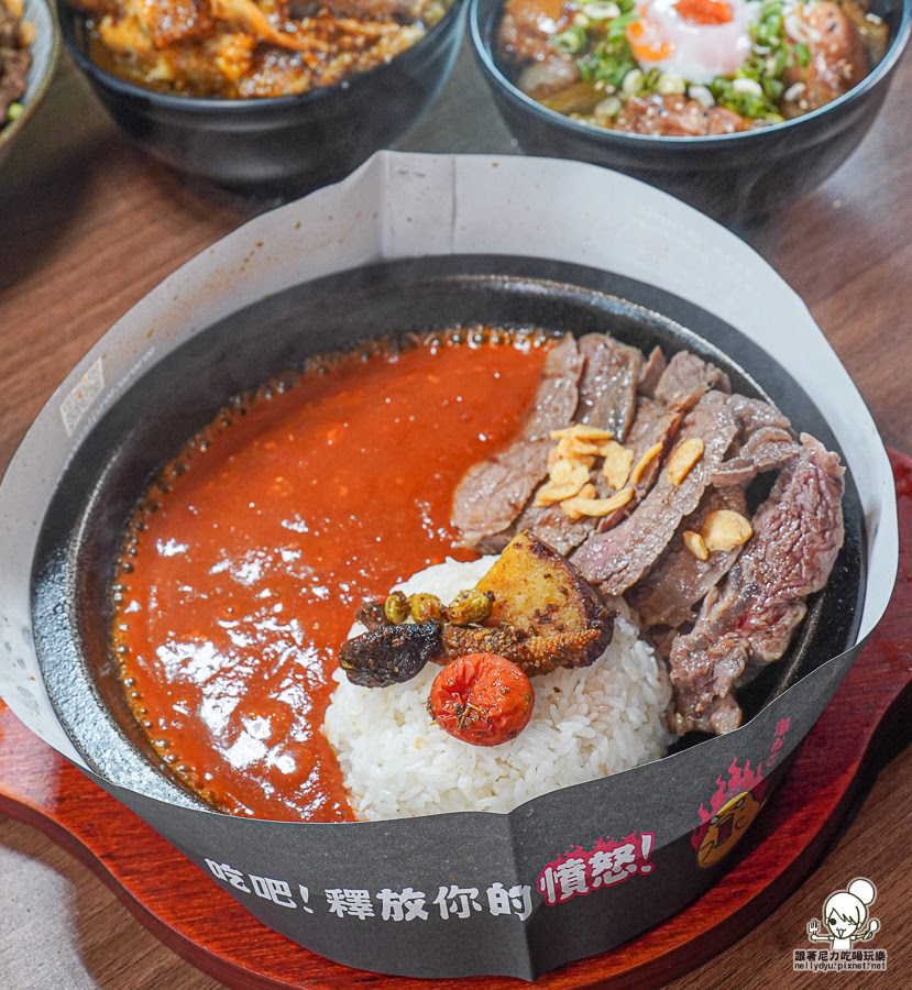 高雄美食 親子 家庭客 雞 咖哩 炸豬排 好吃 推薦 排隊 日式 在地老店 