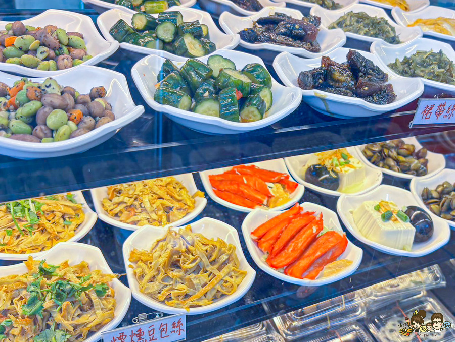 阿宏飯湯 高雄 必吃 古早味 懷舊 五甲美食 旗艦店 台語歌手 