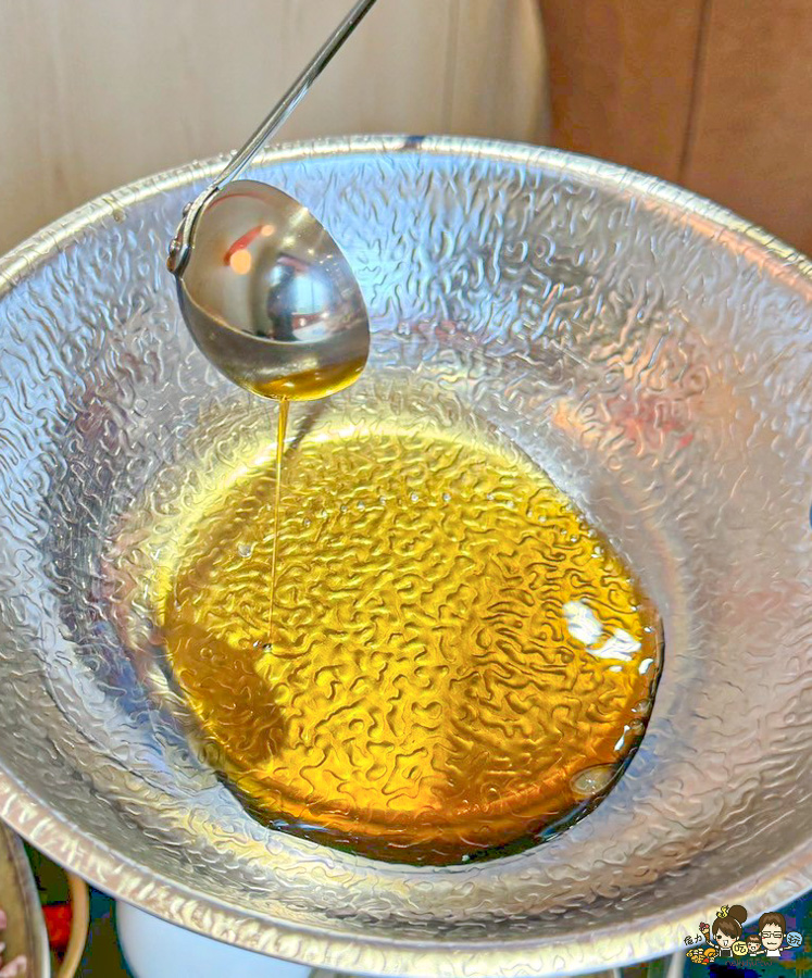 小洞天石頭火鍋 經典 汕頭泉成 必吃 好吃 懷舊 古早味 鍋物 石頭 蔬菜自助吧 吃到飽 肉肉 海鮮 聚餐 個人獨享鍋 三民宵夜