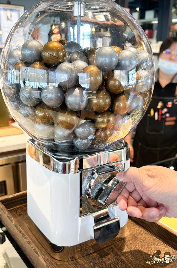 仁武咖啡 最大 三十早人羽 高雄 甜點吃到飽 主餐 鹹食 聚餐 慶生 約會 網美 禮盒 零售 手工餅乾 喜餅 月餅