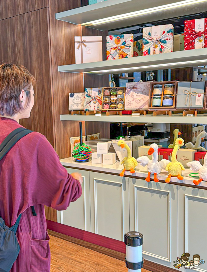 仁武咖啡 最大 三十早人羽 高雄 甜點吃到飽 主餐 鹹食 聚餐 慶生 約會 網美 禮盒 零售 手工餅乾 喜餅 月餅