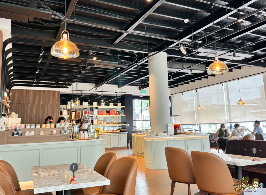 仁武咖啡 最大 三十早人羽 高雄 甜點吃到飽 主餐 鹹食 聚餐 慶生 約會 網美 禮盒 零售 手工餅乾 喜餅 月餅