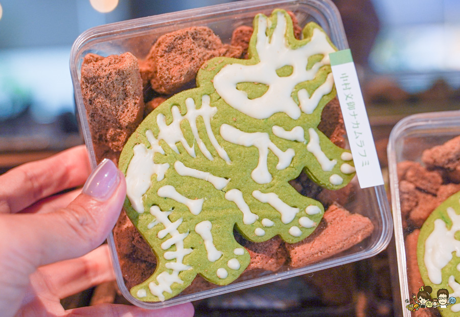 仁武咖啡 最大 三十早人羽 高雄 甜點吃到飽 主餐 鹹食 聚餐 慶生 約會 網美 禮盒 零售 手工餅乾 喜餅 月餅