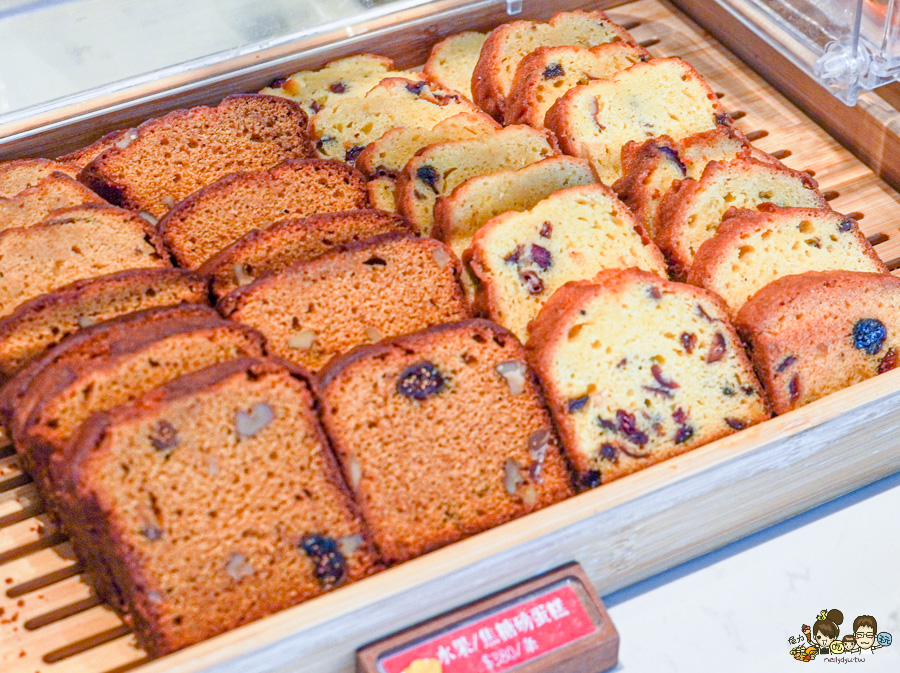 仁武咖啡 最大 三十早人羽 高雄 甜點吃到飽 主餐 鹹食 聚餐 慶生 約會 網美 禮盒 零售 手工餅乾 喜餅 月餅