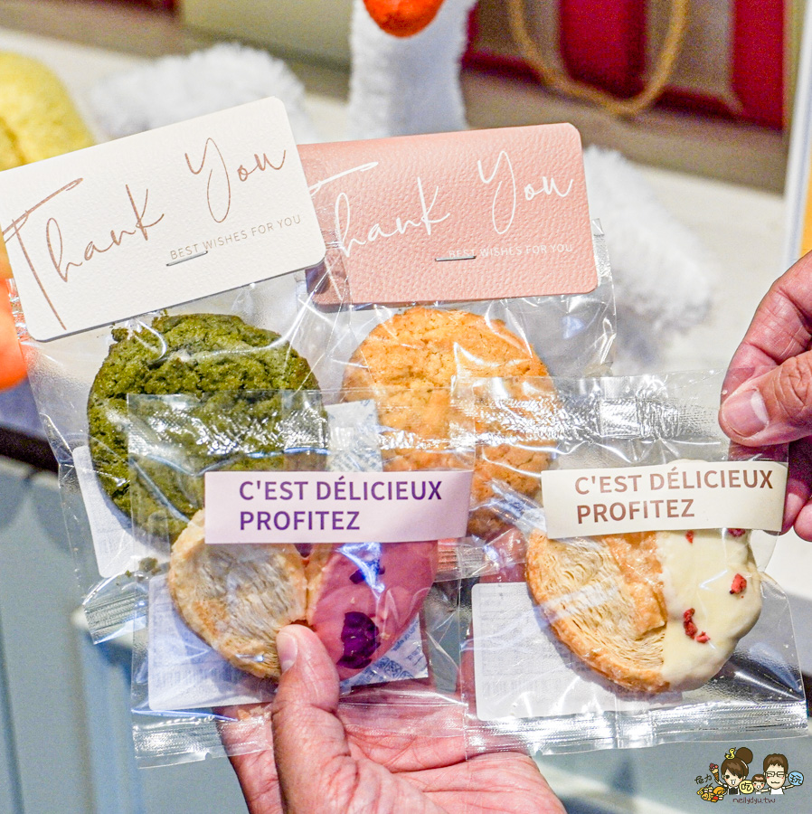 仁武咖啡 最大 三十早人羽 高雄 甜點吃到飽 主餐 鹹食 聚餐 慶生 約會 網美 禮盒 零售 手工餅乾 喜餅 月餅