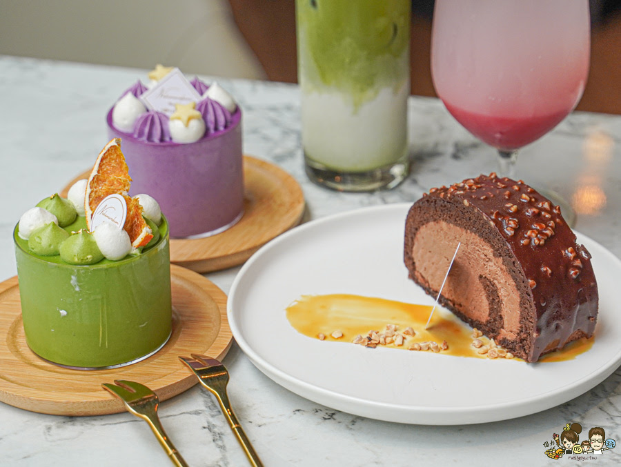 仁武咖啡 最大 三十早人羽 高雄 甜點吃到飽 主餐 鹹食 聚餐 慶生 約會 網美 禮盒 零售 手工餅乾 喜餅 月餅