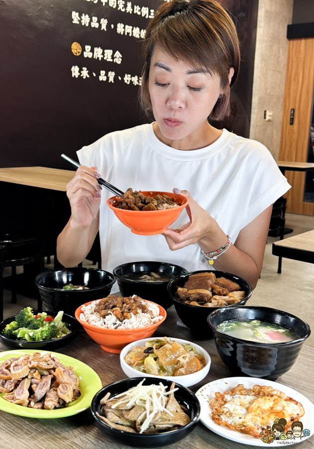 三兩二滷肉飯 黑豬肉 古早味 阿嬤 傳承 好吃 高雄美食 控肉飯 白菜滷 古早味 懷舊 隱藏版 蒸蛋湯