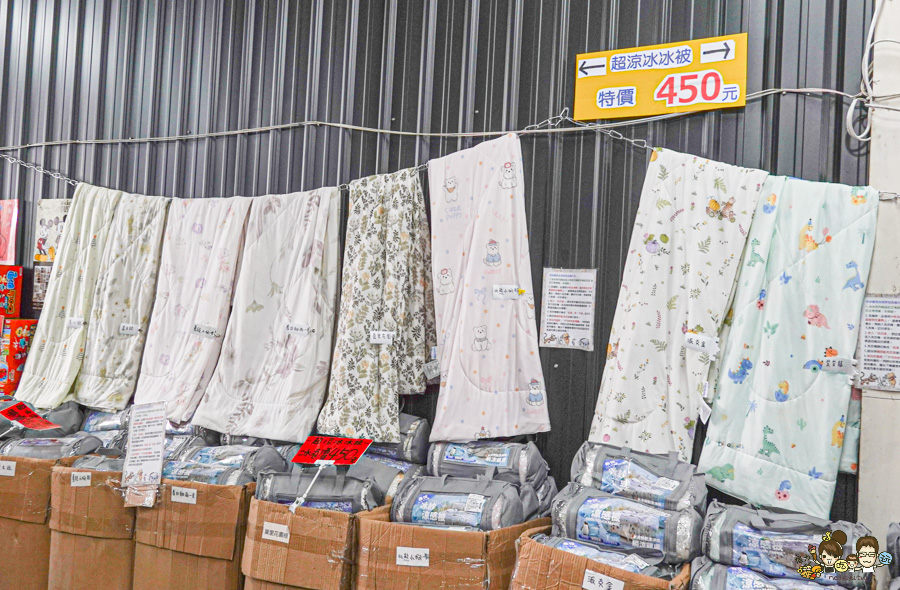 文具 正版 銅板價 特賣會 好買 好逛 台南 永康 必買 書包 泳衣 行李箱