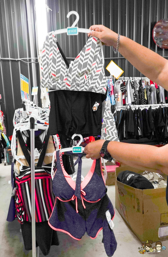 文具 正版 銅板價 特賣會 好買 好逛 台南 永康 必買 書包 泳衣 行李箱