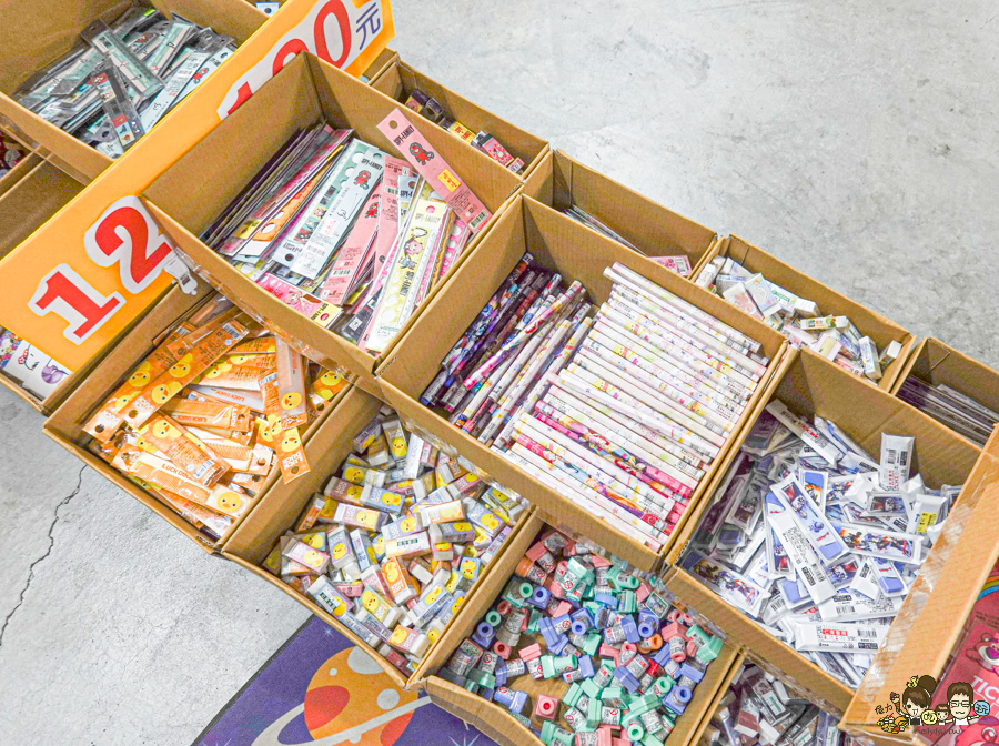 文具 正版 銅板價 特賣會 好買 好逛 台南 永康 必買 書包 泳衣 行李箱