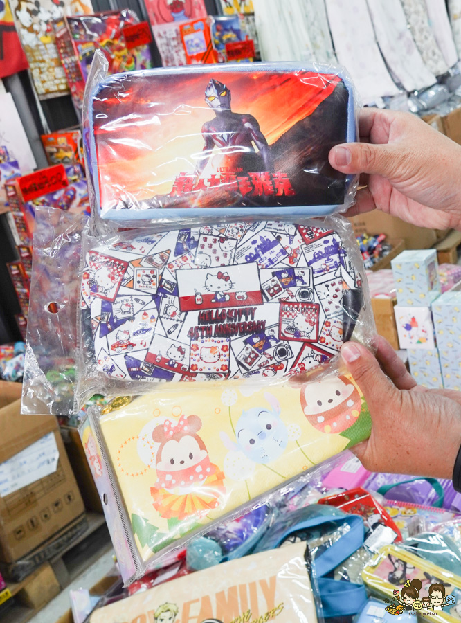 文具 正版 銅板價 特賣會 好買 好逛 台南 永康 必買 書包 泳衣 行李箱