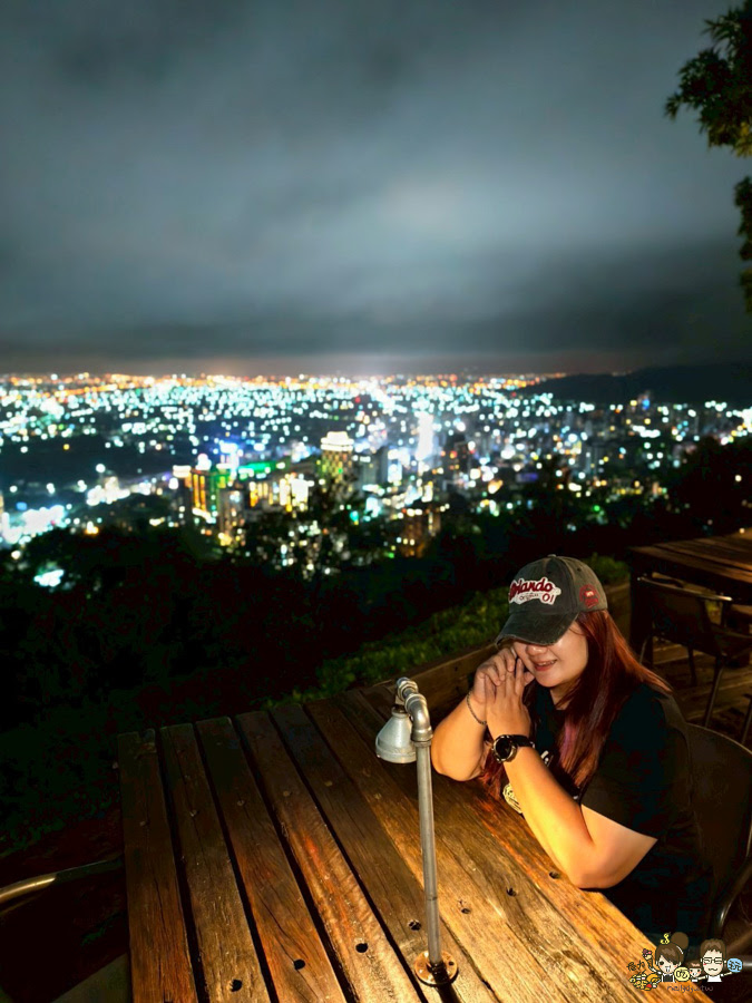  空ㄟ農場 露天咖啡 夜景 百萬景觀 夜景 礁溪 宜蘭 最紅 排隊 接駁車