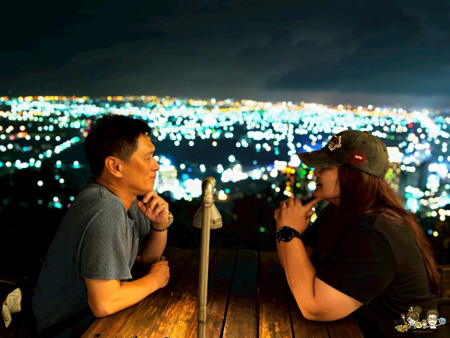  空ㄟ農場 露天咖啡 夜景 百萬景觀 夜景 礁溪 宜蘭 最紅 排隊 接駁車