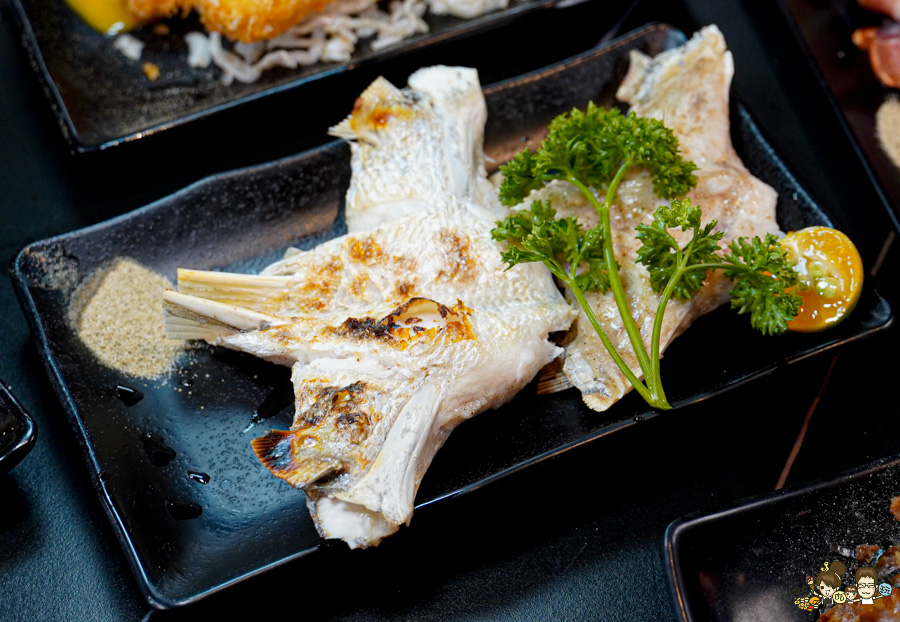 開串 吃到飽 串燒 烤物 炸物 鍋物 文山特區 消夜 晚餐 聚餐 高雄美食 必吃 首間