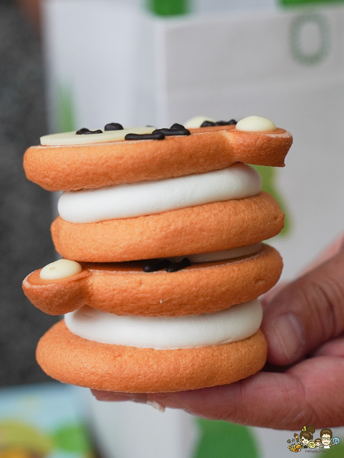 高雄 卷卷烘焙 甜點 點心 生乳銅鑼燒 造型 可愛 好吃 推薦 必買 左營 伴手禮 手信 彌月 禮盒 烏日餅