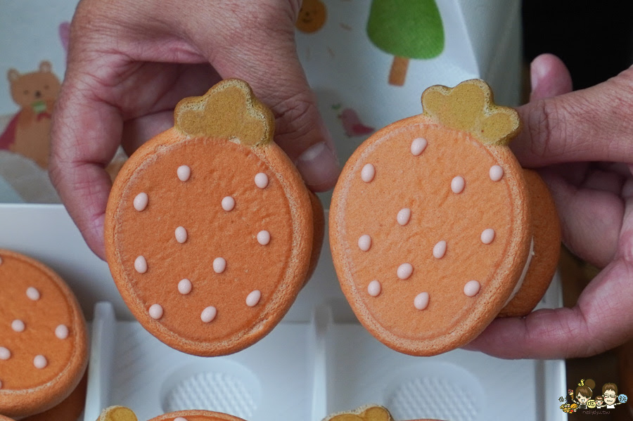 高雄 卷卷烘焙 甜點 點心 生乳銅鑼燒 造型 可愛 好吃 推薦 必買 左營 伴手禮 手信 彌月 禮盒 烏日餅