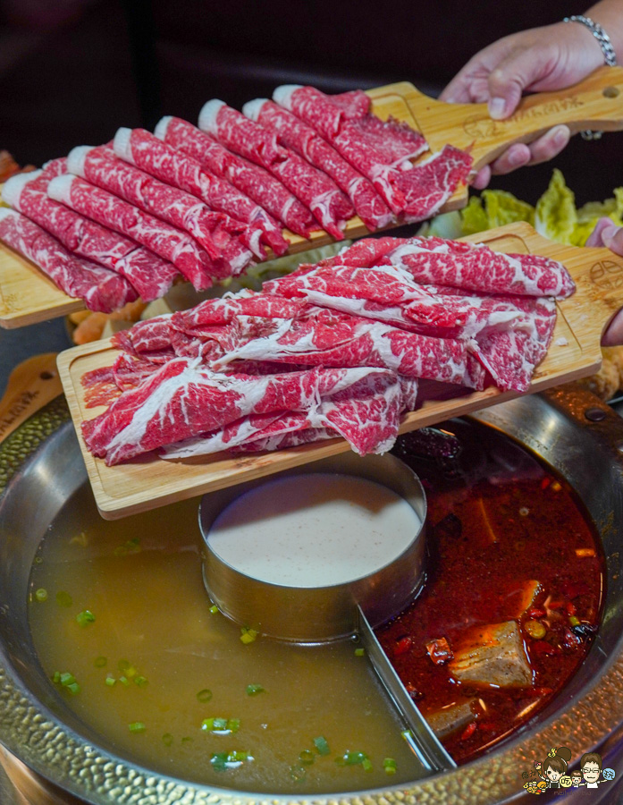 高雄開麻開辣 火鍋 熱炒 吃到飽 高雄吃到飽 三民 美食 聚餐 必追 好吃 晚餐 消夜 獨創 獨家 首間