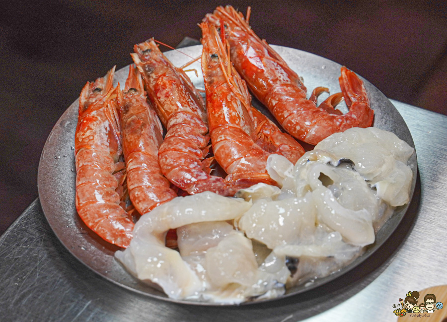 高雄開麻開辣 火鍋 熱炒 吃到飽 高雄吃到飽 三民 美食 聚餐 必追 好吃 晚餐 消夜 獨創 獨家 首間