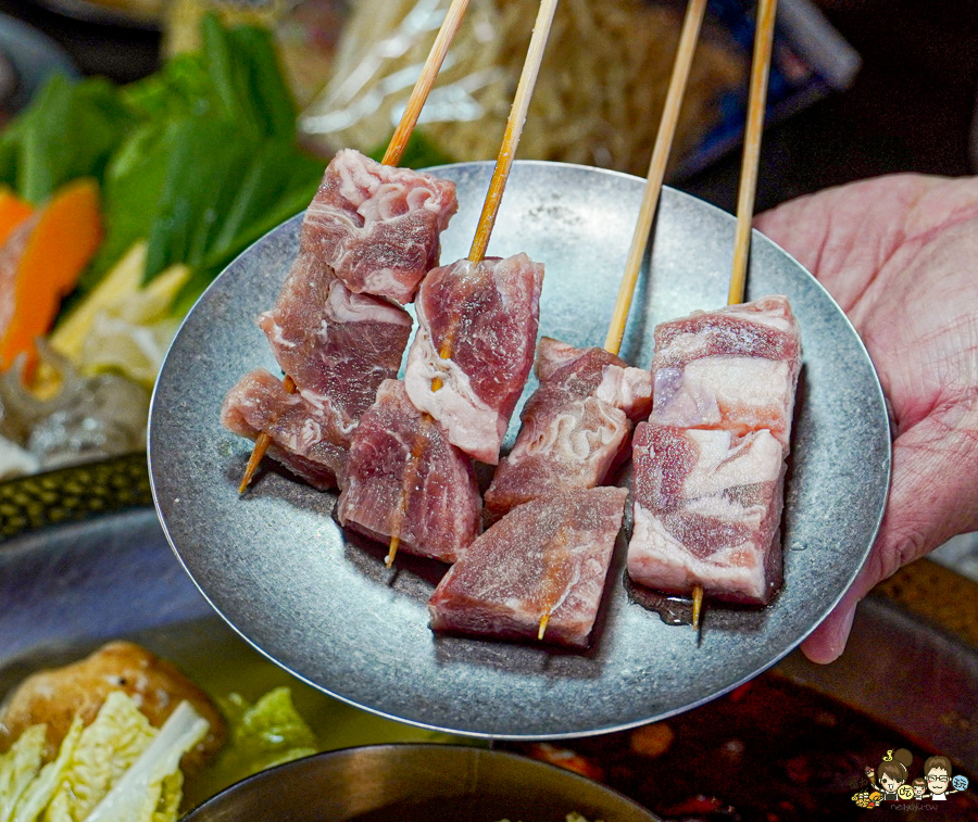 高雄開麻開辣 火鍋 熱炒 吃到飽 高雄吃到飽 三民 美食 聚餐 必追 好吃 晚餐 消夜 獨創 獨家 首間