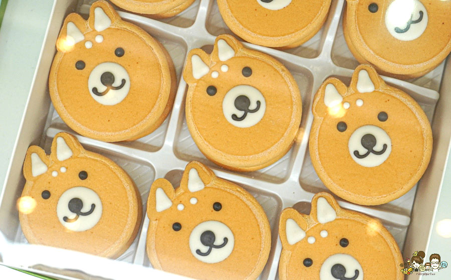 高雄 卷卷烘焙 甜點 點心 生乳銅鑼燒 造型 可愛 好吃 推薦 必買 左營 伴手禮 手信 彌月 禮盒 烏日餅