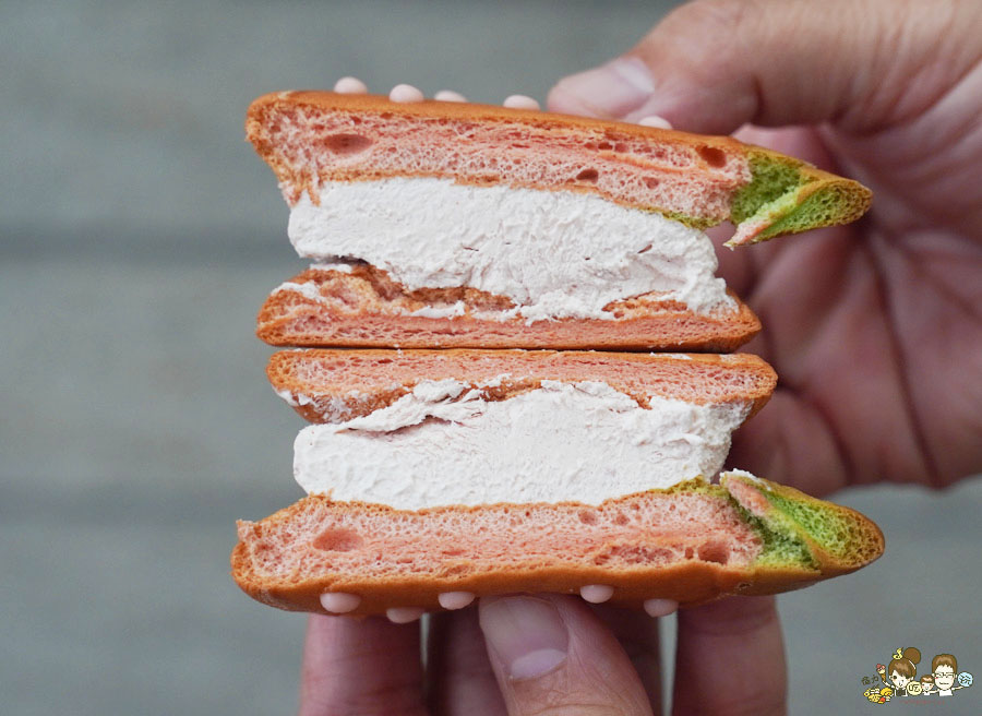 高雄 卷卷烘焙 甜點 點心 生乳銅鑼燒 造型 可愛 好吃 推薦 必買 左營 伴手禮 手信 彌月 禮盒 烏日餅