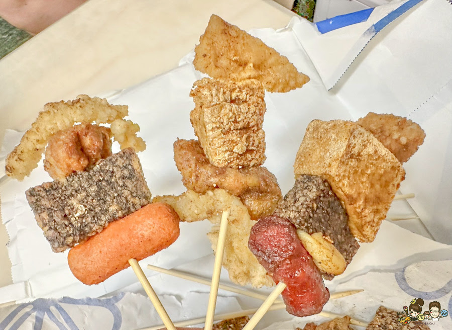 鹽埕第一家鹹酥雞 老店 炸物 小吃 晚餐 消夜 高雄美食 鹽埕必吃 香雞排