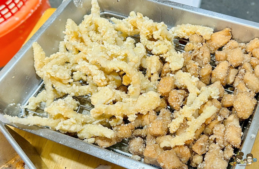 鹽埕第一家鹹酥雞 老店 炸物 小吃 晚餐 消夜 高雄美食 鹽埕必吃 香雞排