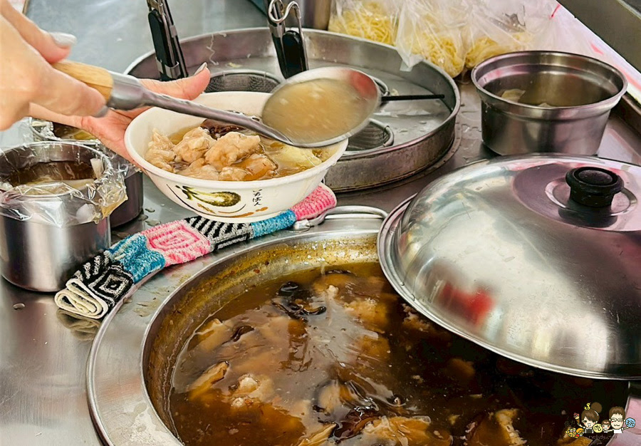  趙小姐香菇肉羹 前金美食 市場旁 好吃 推薦 古早味 霸氣