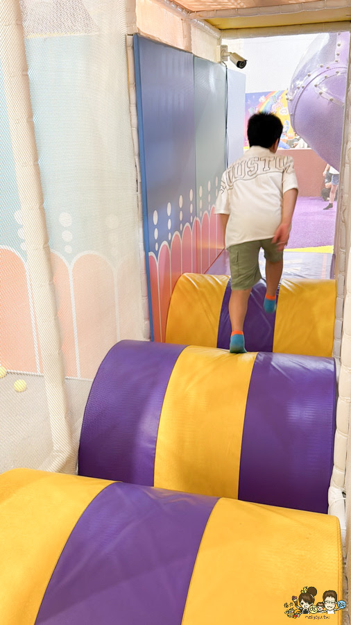 彩虹童畫親子樂園 科工館 親子 旅遊 放電 樂園 好玩 彩虹眷村 彩虹文創