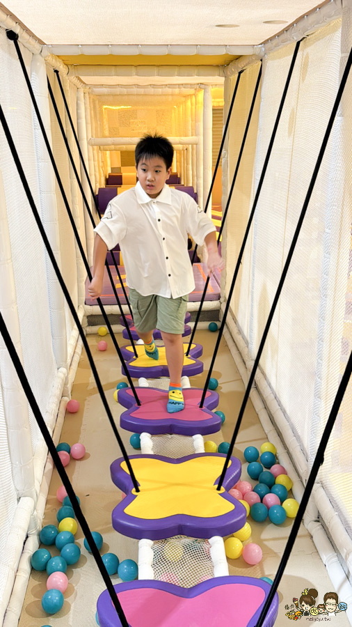 彩虹童畫親子樂園 科工館 親子 旅遊 放電 樂園 好玩 彩虹眷村 彩虹文創