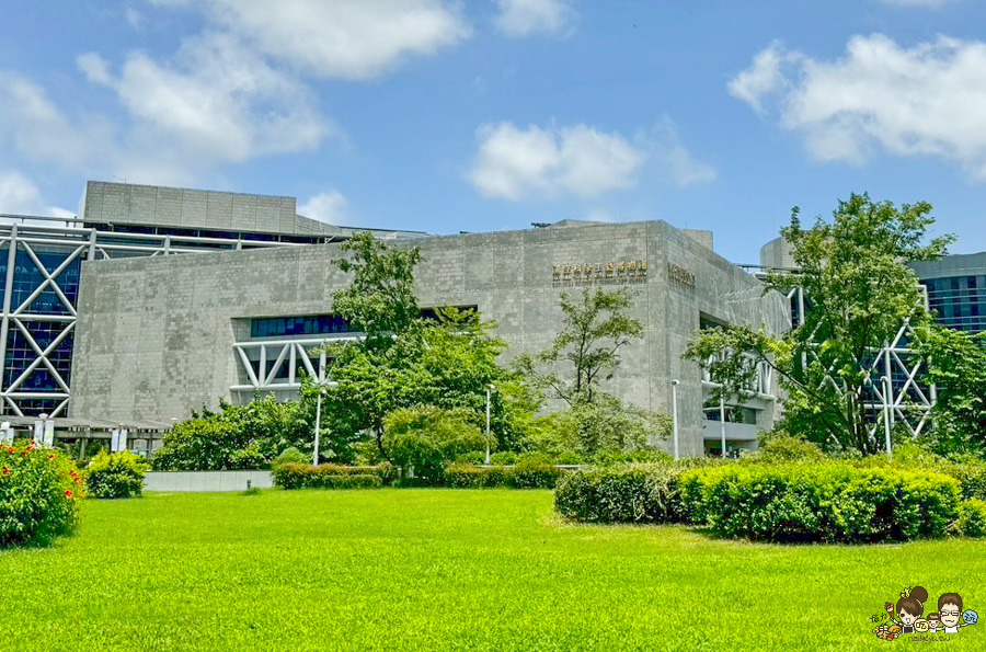 彩虹童畫親子樂園 科工館 親子 旅遊 放電 樂園 好玩 彩虹眷村 彩虹文創