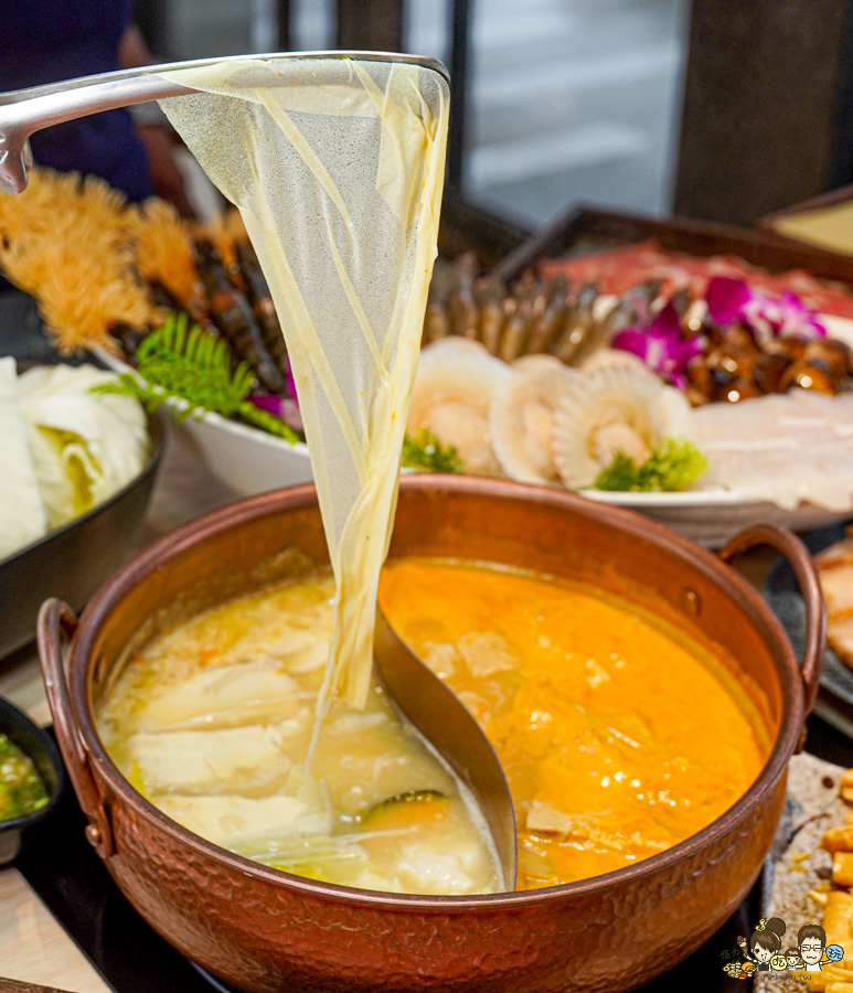 貓頭鷹鍋物 上湯鍋物料 鍋物 高雄美食 聚餐 鳳山美食 商務 包箱 聚餐 聚會 龍蝦 澎派 海陸