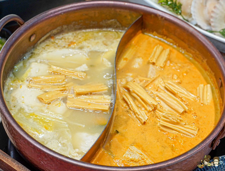 貓頭鷹鍋物 上湯鍋物料 鍋物 高雄美食 聚餐 鳳山美食 商務 包箱 聚餐 聚會 龍蝦 澎派 海陸